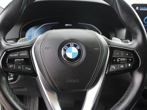 Used 2021 BMW 530e w/ Parking Assistance Package RWD image 17