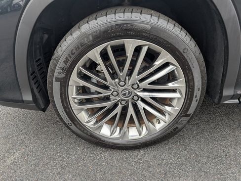 Used 2022 Lexus RX 450hL Luxury image 12