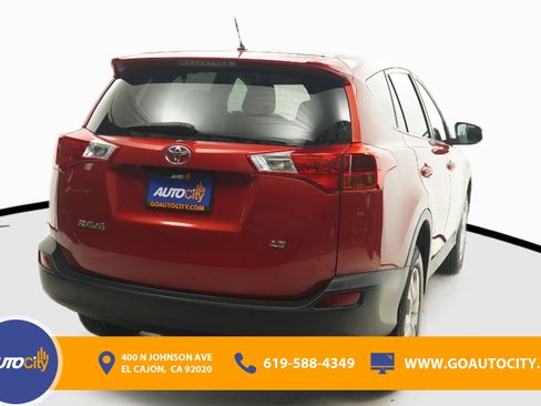 Used 2015 Toyota RAV4 LE FWD image 10
