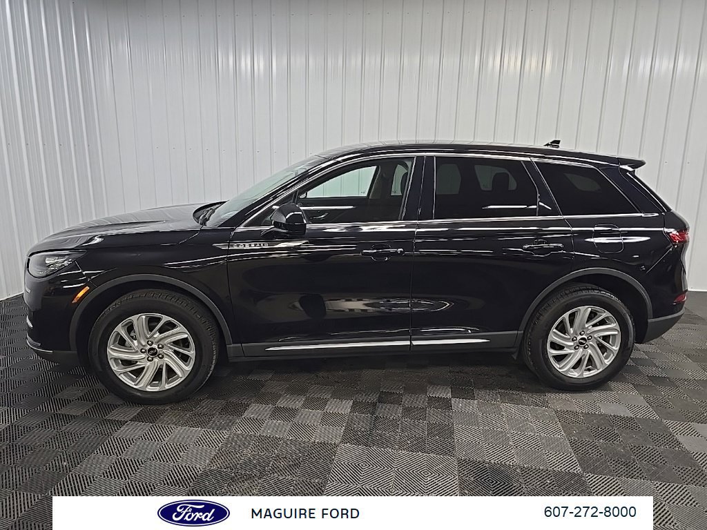 Used 2024 Lincoln Corsair AWD image 5