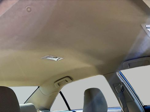 Used 2015 Toyota Camry LE FWD image 13