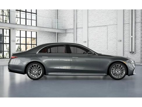New 2026 Mercedes-Benz S 580 4MATIC Sedan image 2