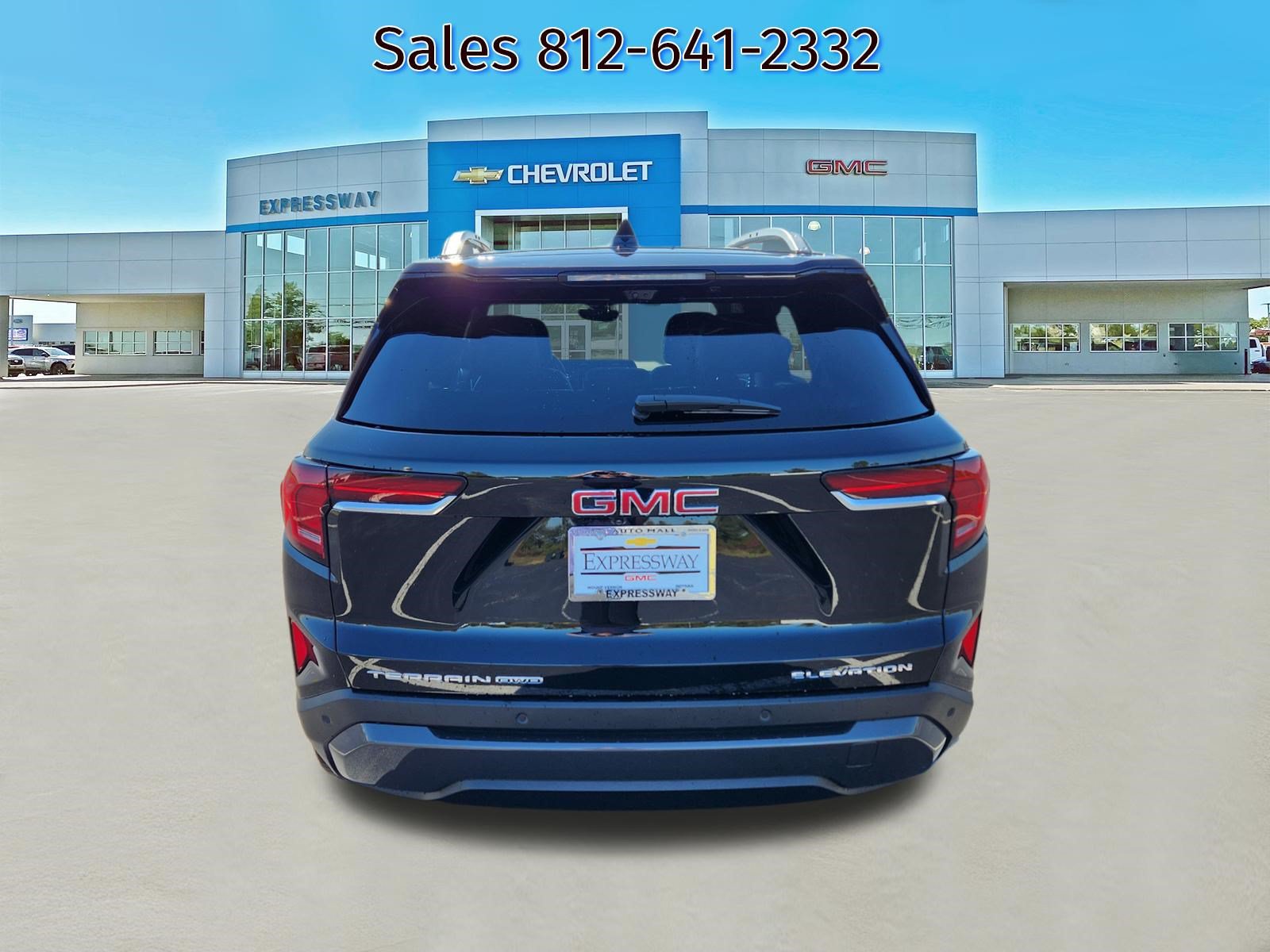 New 2027 GMC Terrain Elevation w/ Elevation Premium Package AWD/4WD image 4