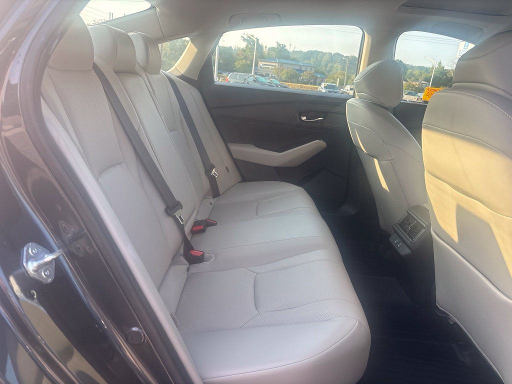 Used 2023 Honda Accord EX-L image 41
