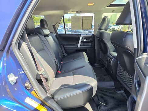 Used 2018 Toyota 4Runner Limited AWD/4WD image 12