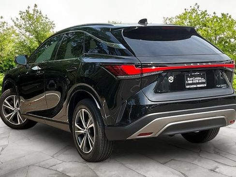 Used 2023 Lexus RX 350 Premium w/ Accessory Package AWD/4WD image 4