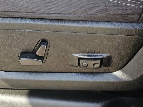 Used 2024 RAM 2500 Big Horn image 31