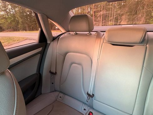 Used 2015 Audi A4 2.0T Premium Plus w/ Technology Package image 17