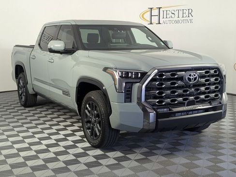 Used 2025 Toyota Tundra Platinum AWD/4WD image 2