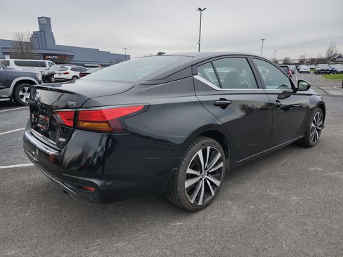 Used 2022 Nissan Altima 2.5 SR image 15