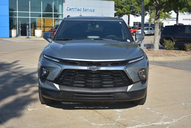 Used 2025 Chevrolet Blazer RS FWD image 2