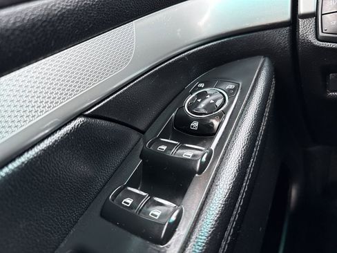 Used 2016 Ford Explorer XLT w/ Equipment Group 201A image 25