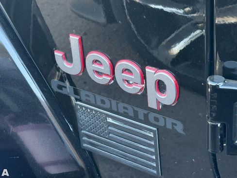 Certified 2021 Jeep Gladiator Rubicon image 9