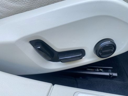 Used 2022 Volvo V60 T5 Cross Country w/ Advanced Package image 25