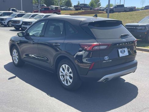 Certified 2025 Ford Escape Active FWD image 4