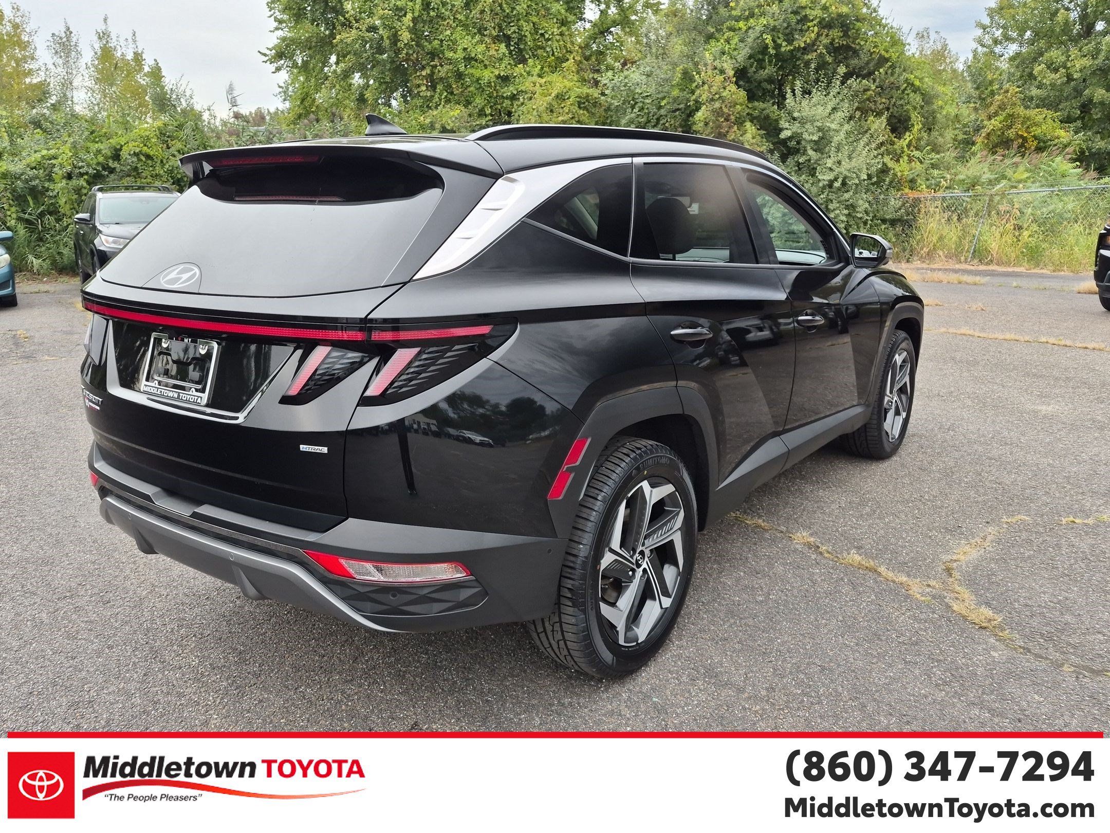Used 2023 Hyundai Tucson Limited w/ Cargo Package AWD/4WD image 3