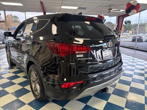 Used 2017 Hyundai Santa Fe Sport image 5