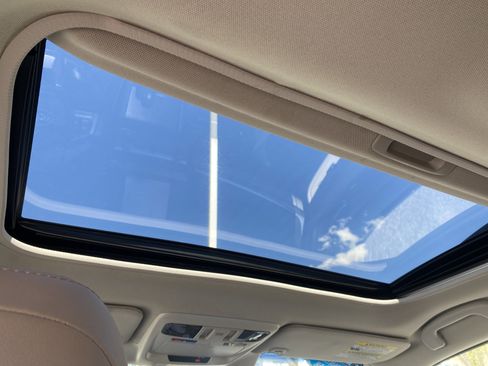 Used 2017 Subaru Outback 2.5i Limited image 36