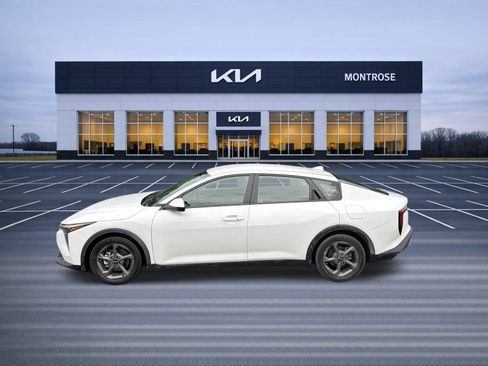 Used 2025 Kia K4 FWD image 9