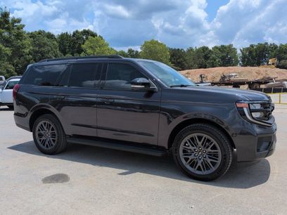 New 2026 Ford Expedition Platinum w/ Stealth Appearance Package