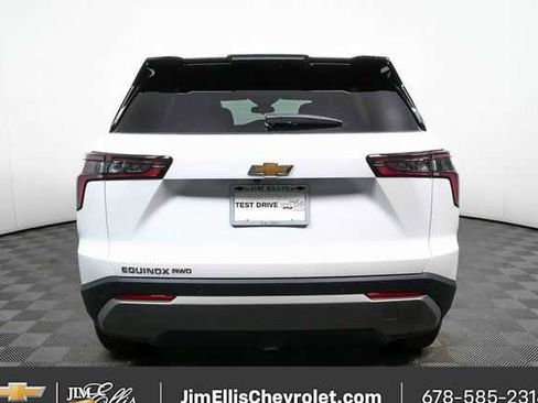 New 2026 Chevrolet Equinox LT AWD/4WD image 24