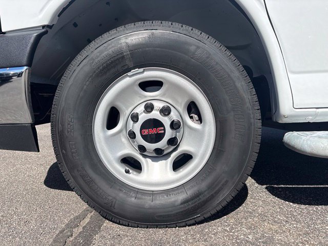 Used 2025 GMC Savana 2500 w/ Driver Convenience Package RWD image 18