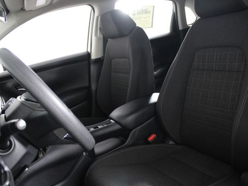 Used 2023 Honda HR-V LX image 18