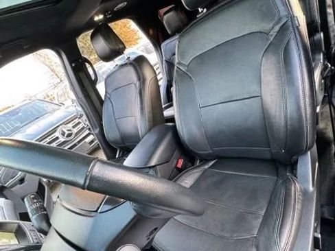 Used 2018 Ford Explorer Limited w/ Equipment Group 301A image 18