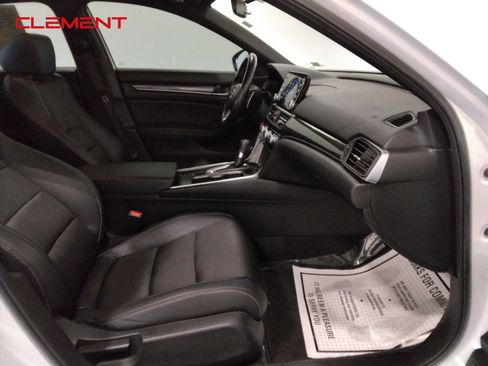 Used 2020 Honda Accord Sport image 32