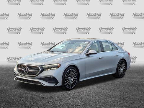 New 2026 Mercedes-Benz E 350 4MATIC Sedan image 5