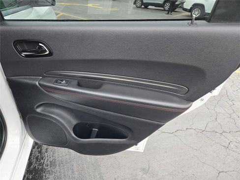 Used 2023 Dodge Durango GT image 9