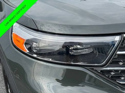 Used 2023 Ford Explorer XLT AWD/4WD image 16