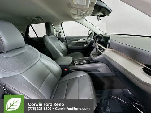 New 2026 Ford Explorer Active w/ Active Comfort Package image 31