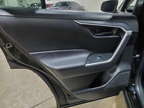 Used 2021 Toyota RAV4 LE image 24