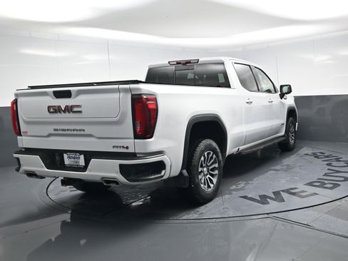 Used 2021 GMC Sierra 1500 AT4 w/ AT4 Premium Package image 9