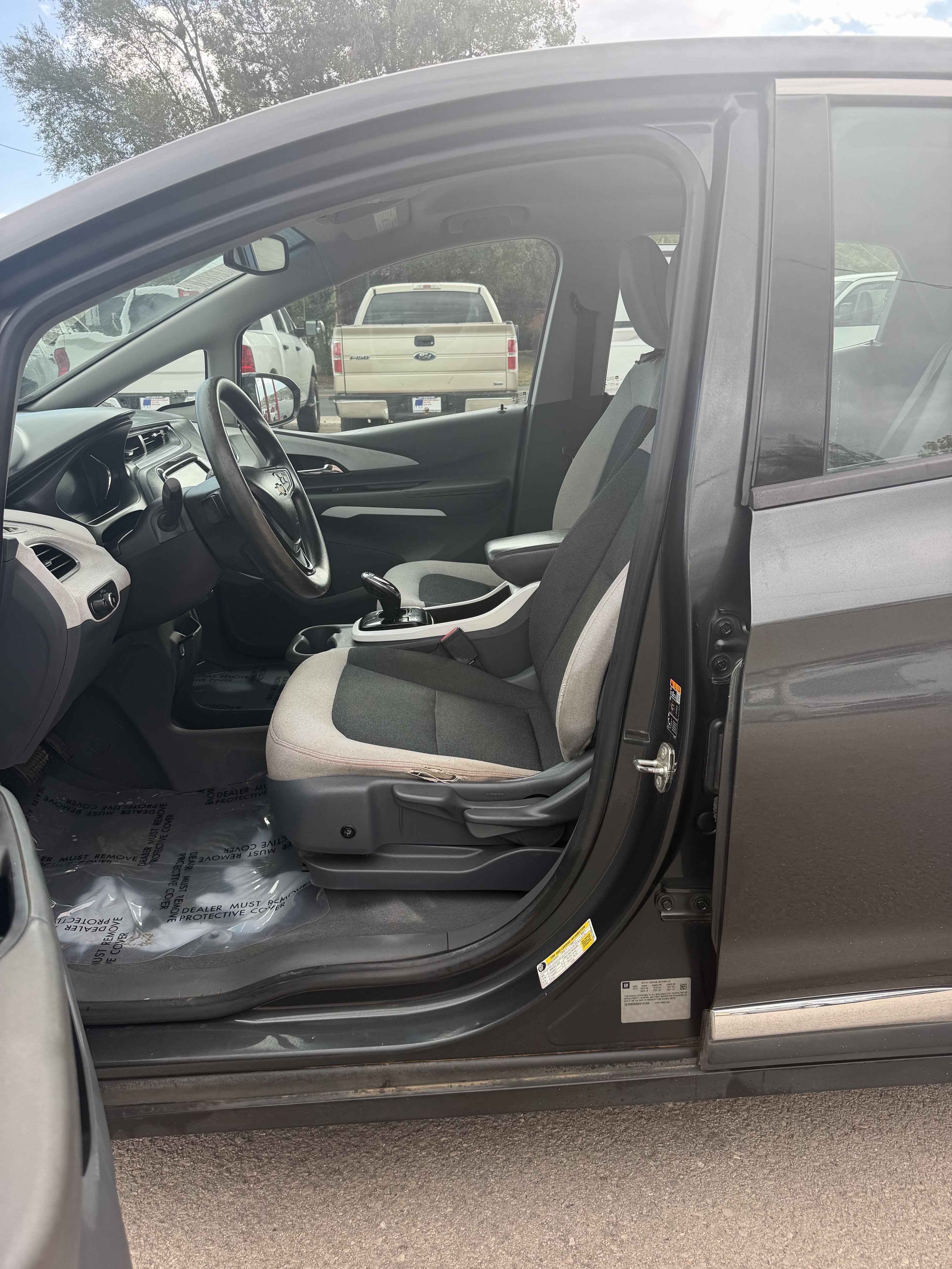 Used 2017 Chevrolet Bolt LT FWD image 16