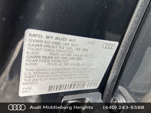 Used 2025 Audi Q5 Premium Plus w/ Premium Plus AWD/4WD image 12