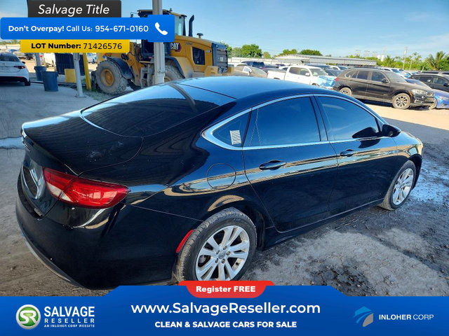Used 2016 Chrysler 200 Limited FWD image 4