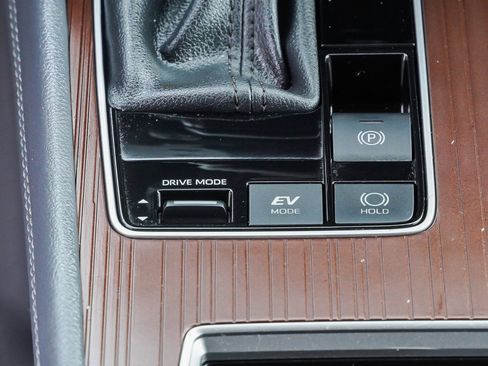 Used 2024 Toyota Sienna LE image 36