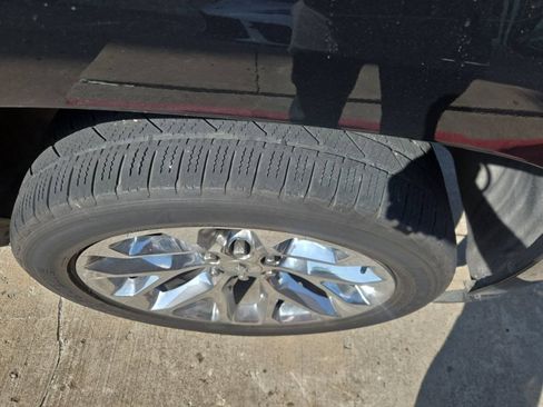 Used 2019 Chevrolet Tahoe Premier RWD image 7