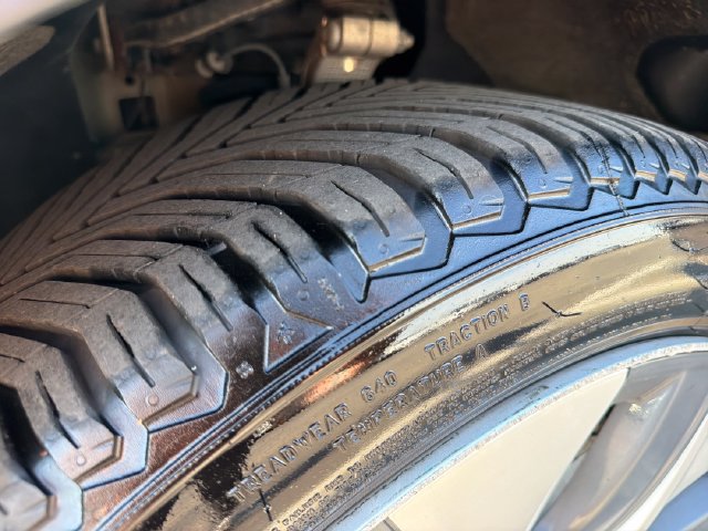 Used 2021 Tesla Model Y Long Range AWD/4WD image 16