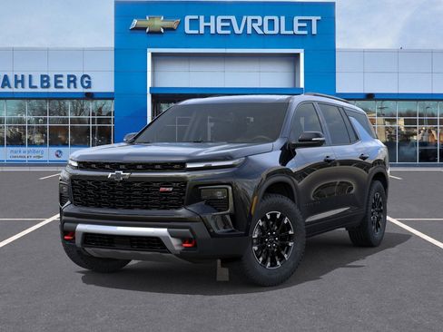 New 2025 Chevrolet Traverse Z71 w/ Enhanced Driving Package image 30