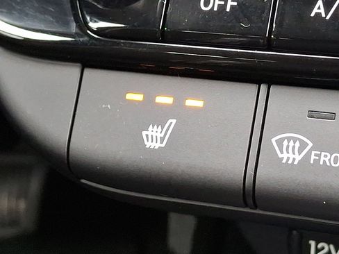 Used 2023 Hyundai Elantra Blue w/ Preferred Accessory Package image 25