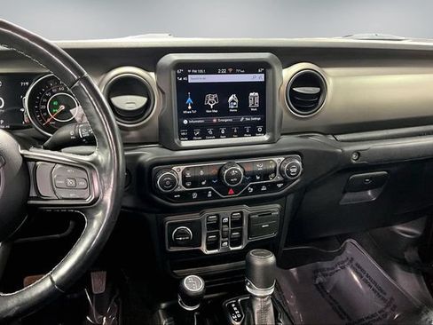 Used 2021 Jeep Gladiator Sport AWD/4WD image 11