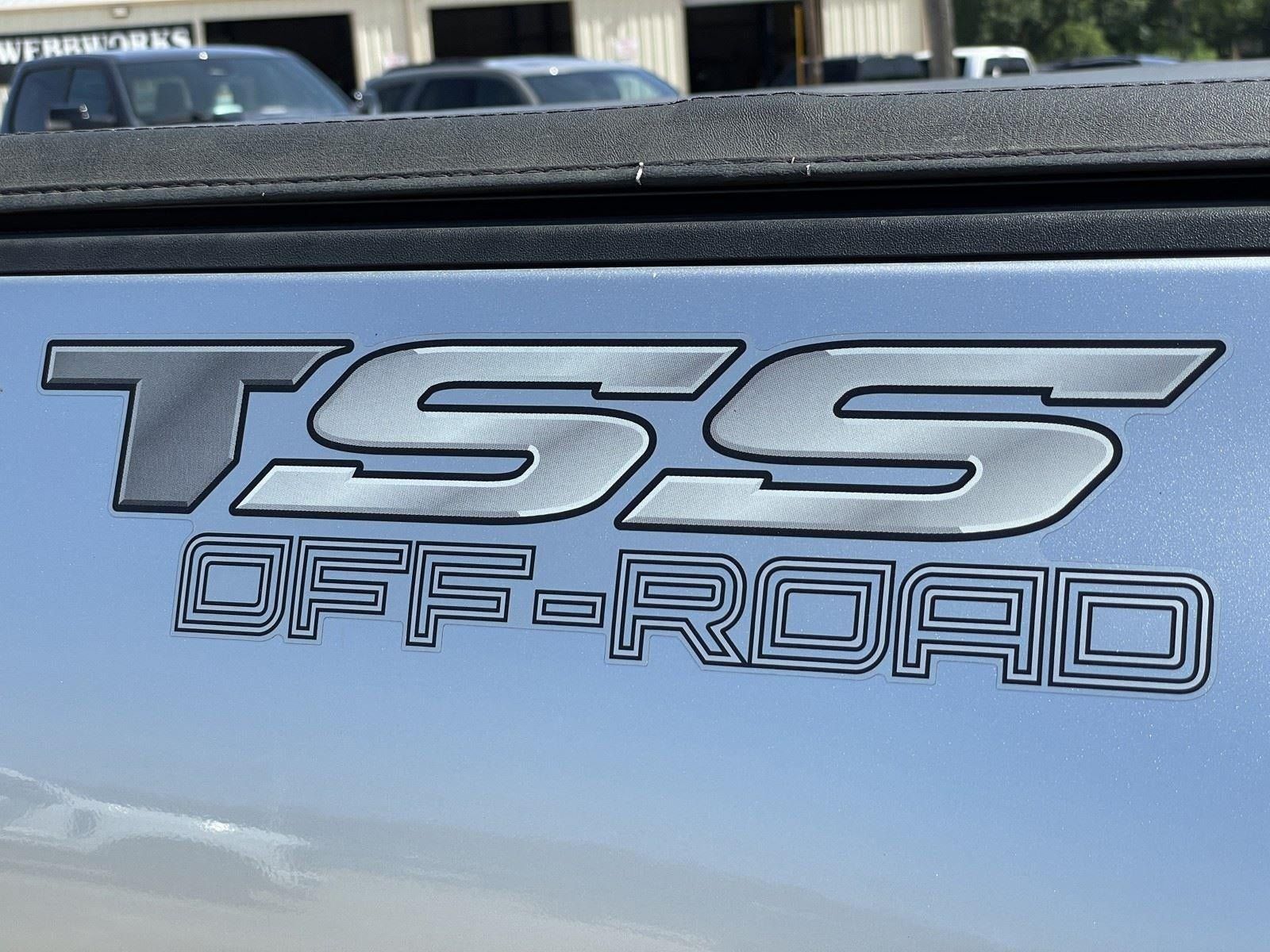 Used 2022 Toyota Tacoma SR w/ SR Convenience Package RWD image 47