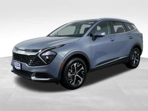 Used 2023 Kia Sportage EX image 4