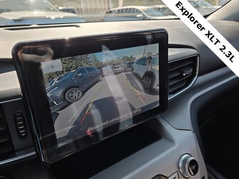 Used 2022 Ford Explorer XLT w/ Equipment Group 202A image 23
