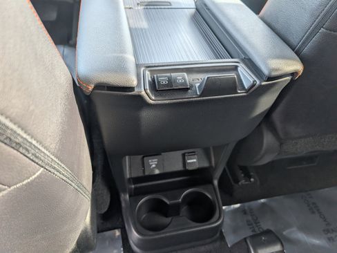 Used 2023 Toyota Sienna XSE image 29