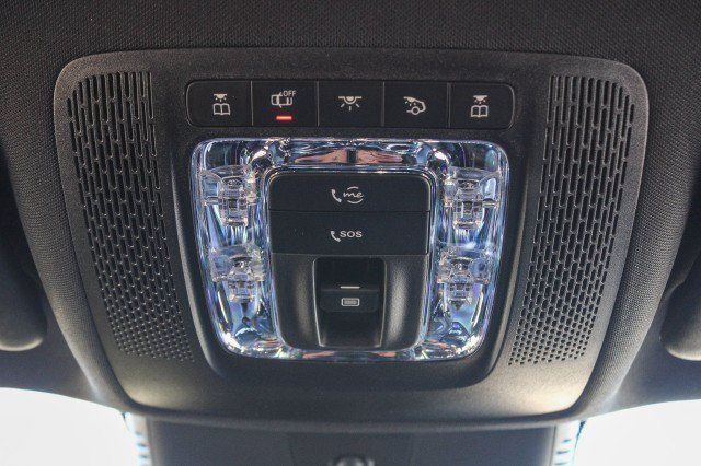 Used 2025 Mercedes-Benz EQB 300 4MATIC image 16