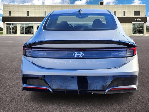New 2026 Hyundai Sonata SEL FWD image 4
